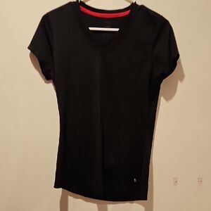 Danskin Black V-Neck Short Sleeve Tee